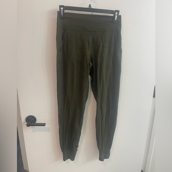 Lululemon Align jogger - Picture 2 of 5